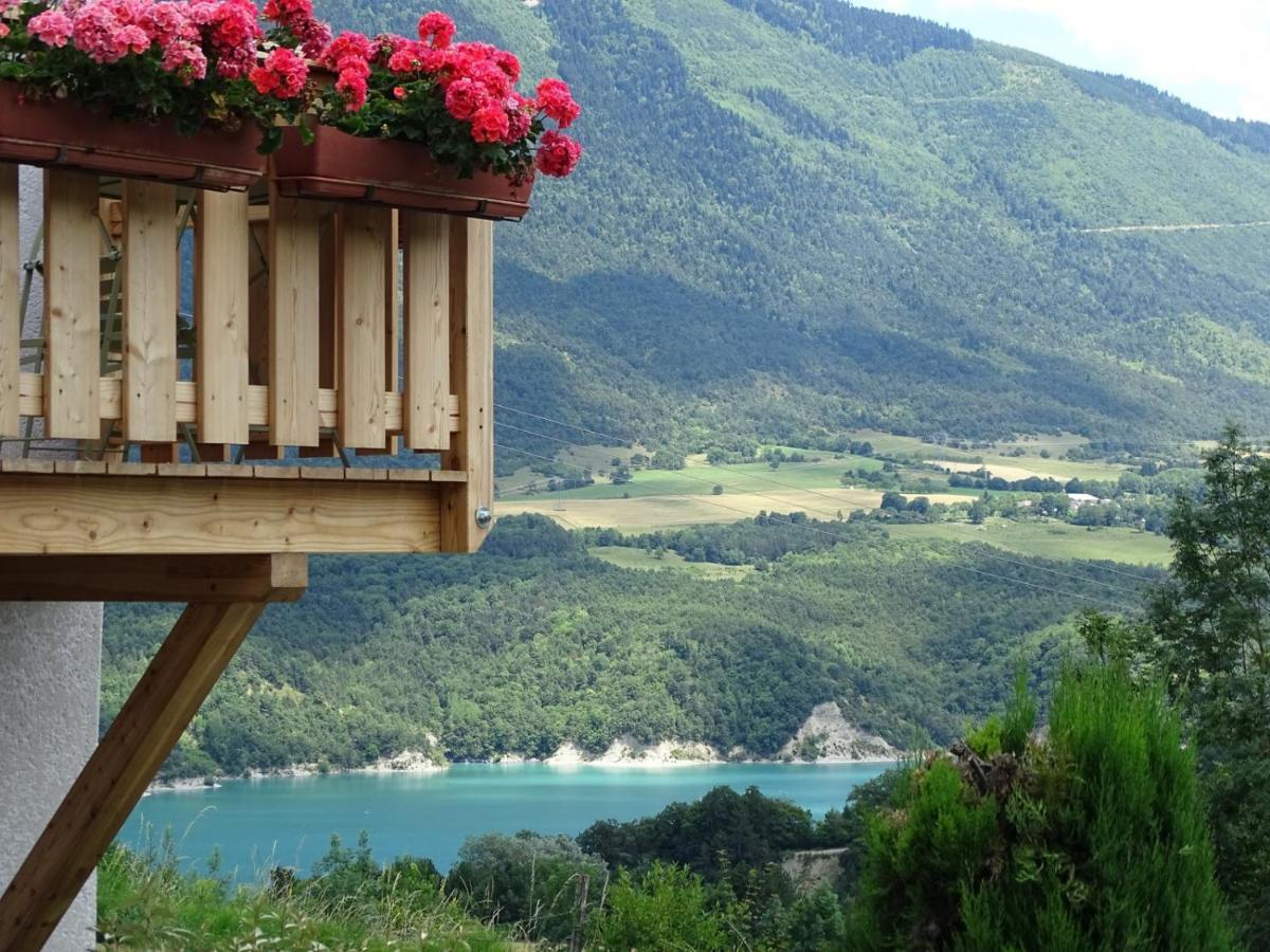 Gite De Charme : La Grange Au Lac Azur Treffort  Kültér fotó