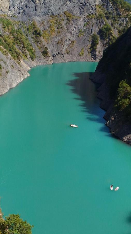 Gite De Charme : La Grange Au Lac Azur Treffort  Kültér fotó