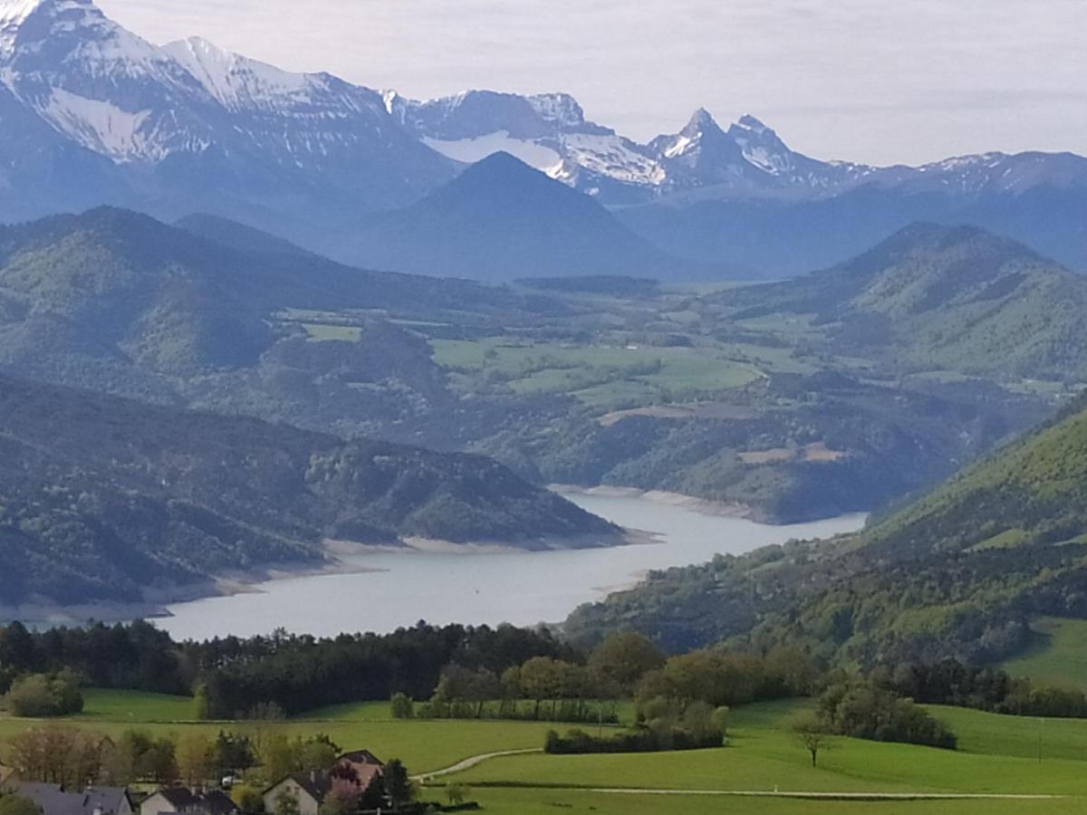 Gite De Charme : La Grange Au Lac Azur Treffort  Kültér fotó